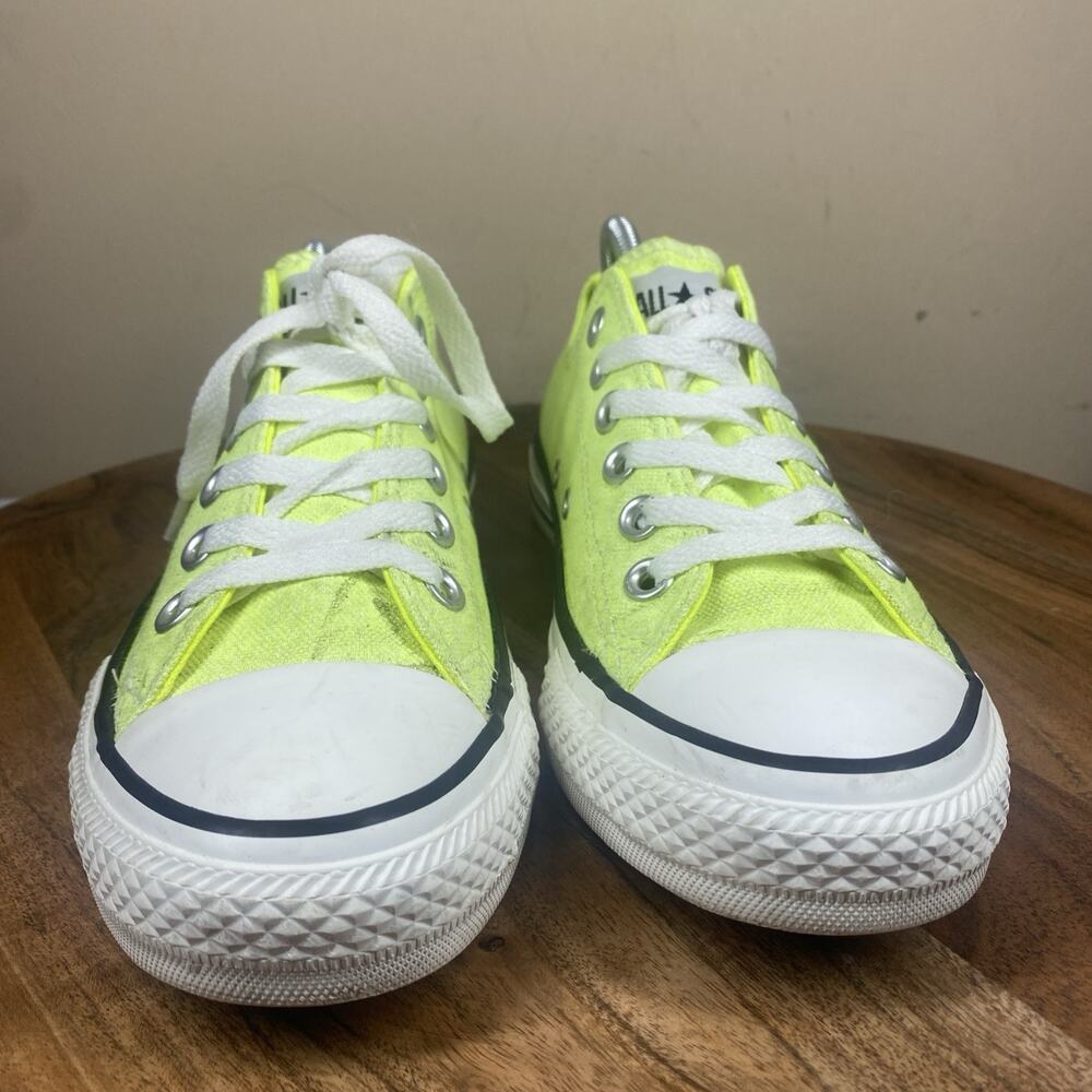 Converse Chuck Taylor All Star Womens Neon Green Size 7 Low Top Shoes Sneakers - Picture 3 of 10